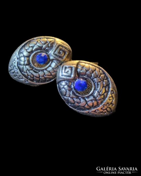 Antique effect blue stone earrings new! (2424)