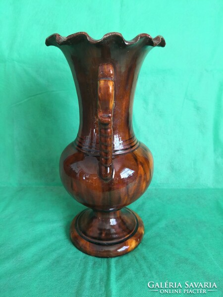 Louis Veres Mezőtúr vase with large handles
