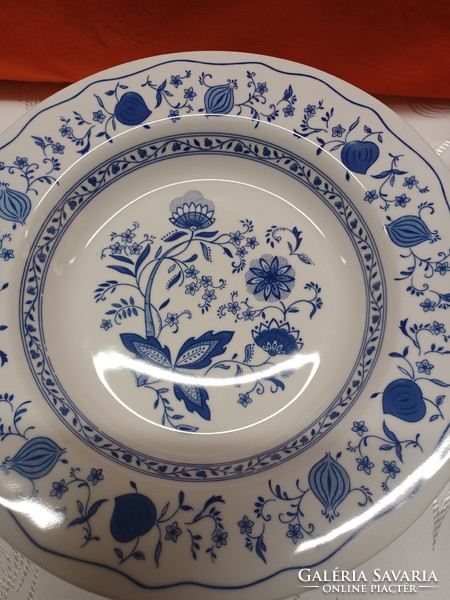 Meissen blue onion pattern, Italian porcelain plates and bowls. 19 Pcs