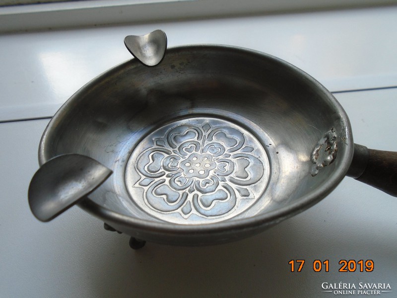 Antique angelic pewter with a mark, convex rosette 3 legs, wooden handle lead spout