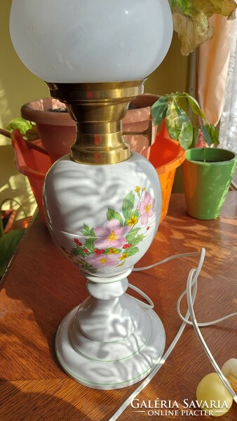 Antik Porcelán petróleum váza festett virágmintás