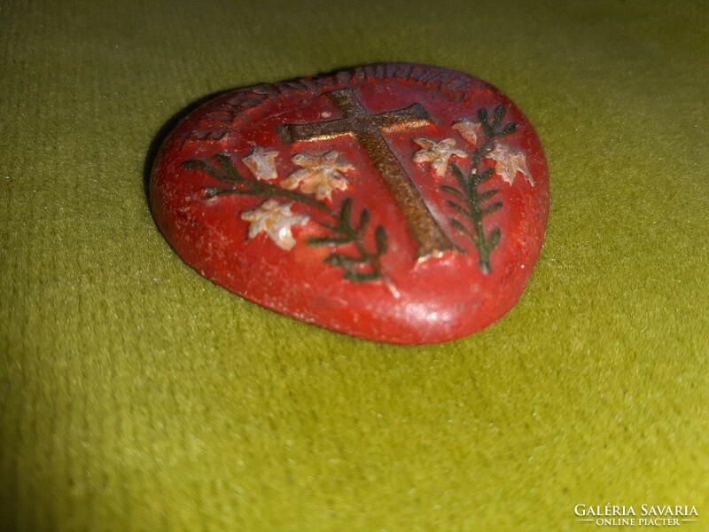 Ceramic heart-shaped religious pendant