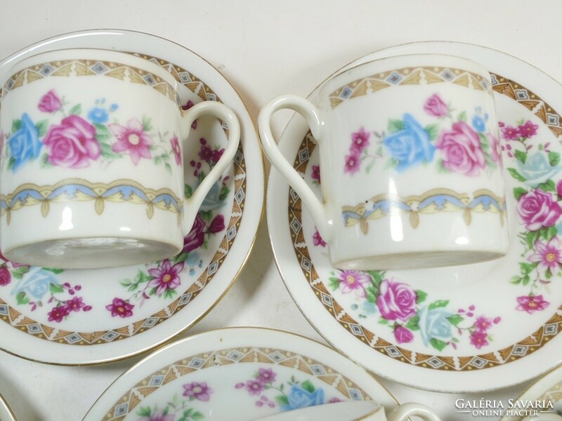 Régi kávés teás készlet porcelán 4 db csésze, 9 db tányér virág mintás kínai porcelán