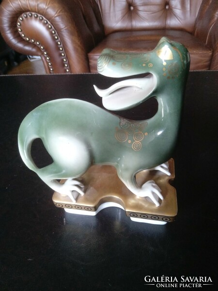 Dragon porcelain figure!