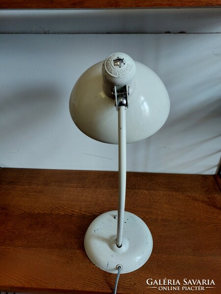 Kaiser Idell asztali lámpa