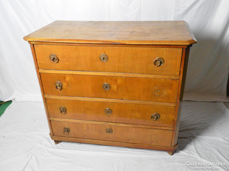 Antique Bieder chest of drawers with 4 drawers