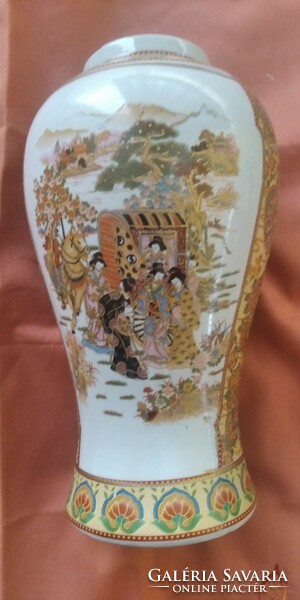 Wonderful vase 25 cm scene