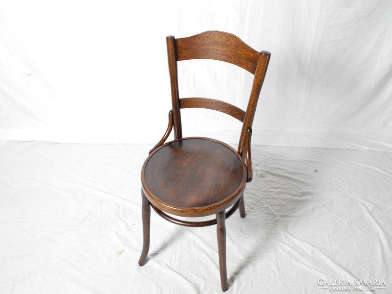 Antique thonet chair with printed pattern (restored)