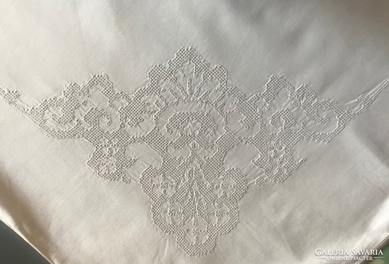 2 pillowcases embroidered with Toledo, monogrammed by skilled hands
