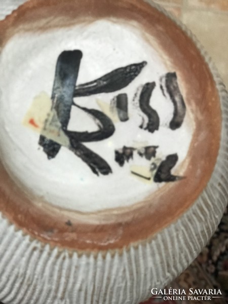 Kiss roóz is a very beautiful ceramic