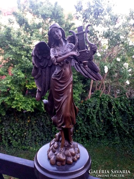 Musician angel - bronze statue