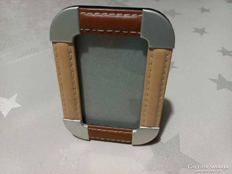 Miniature leather photo holder