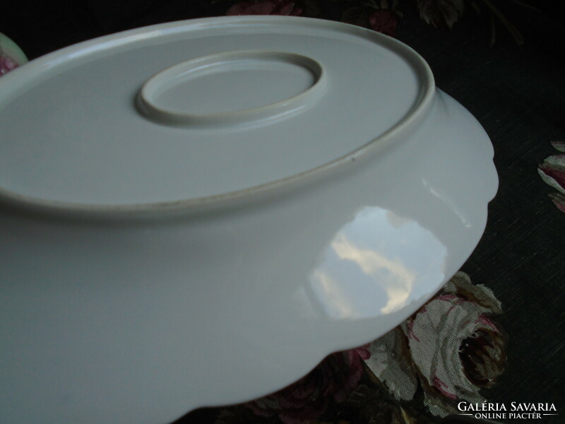 Ibolyás, hatalmas, antik, ovális tálaló tányér.