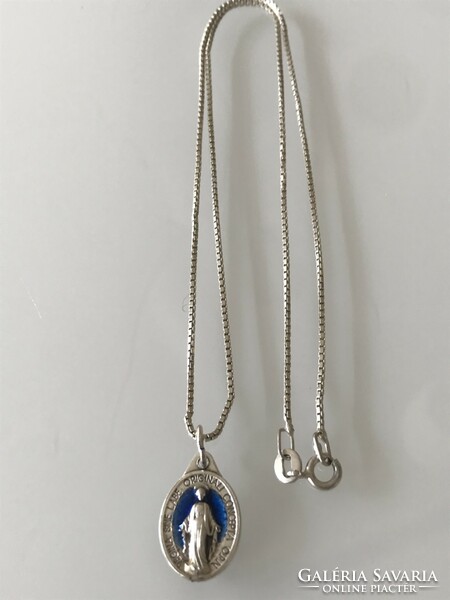 Silver necklace with madonna pendant, 47 cm long, 6.3 g