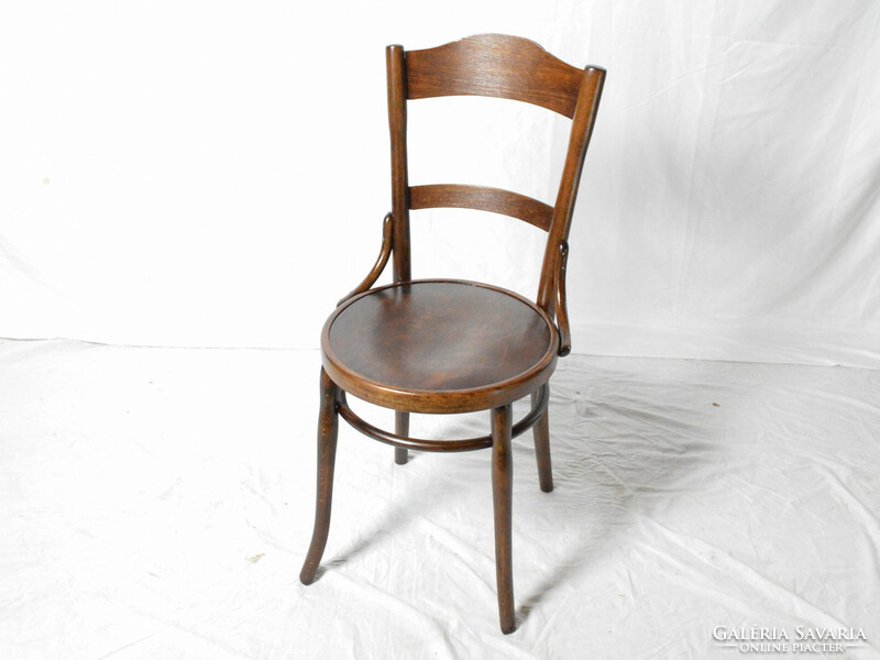 Antique thonet chair with printed pattern (restored)