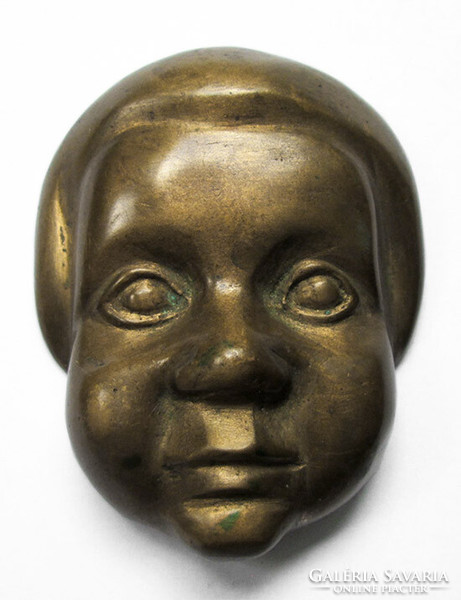Murányi ildíko: portrait of a child (face)