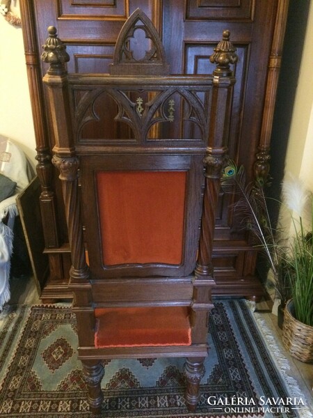 A beautiful throne
