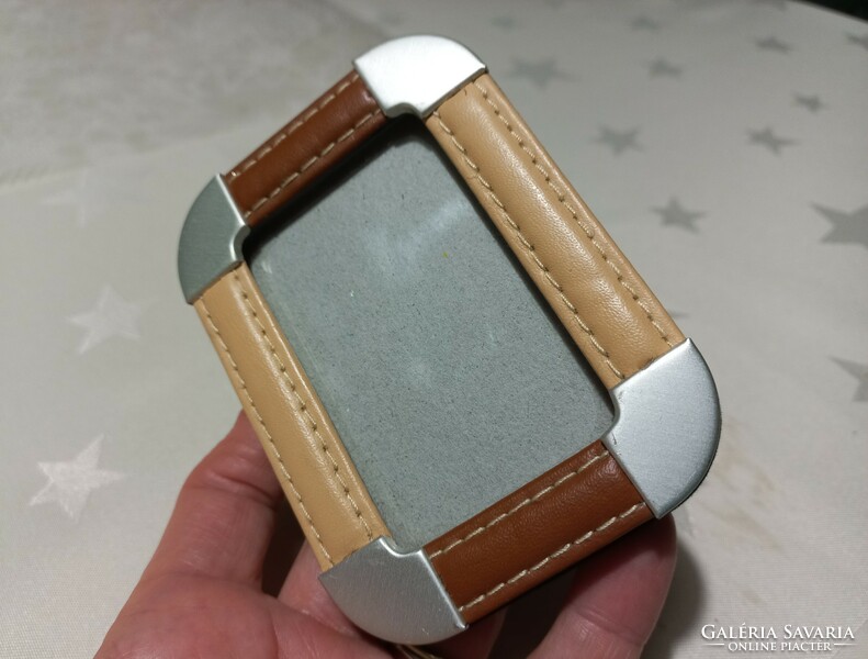 Miniature leather photo holder