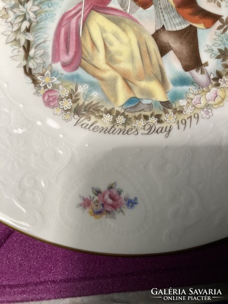 Royal doulton porcelán Valentin napi dísztányér 21 cm.