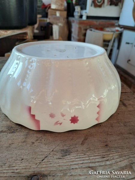Granite bowl with flowers peasant bowl with scones nostalgia piece, peasant decoration