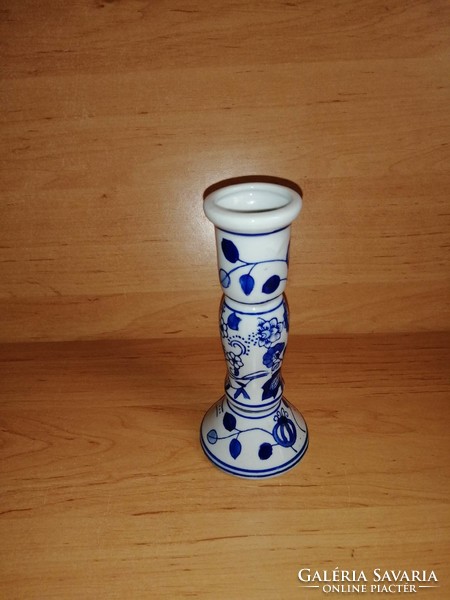 Hagymamintás porcelán gyertyatartó 15 cm magas (14/d)