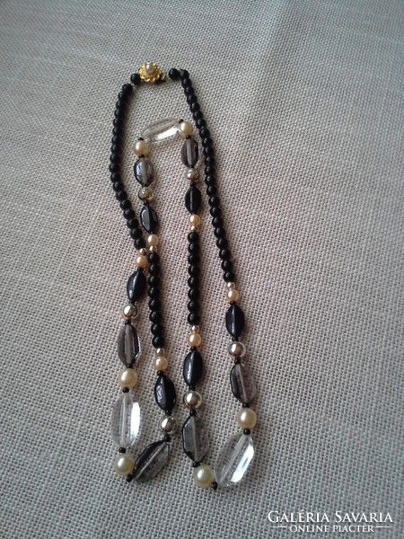 Art deco. Long black and other glass pearl necklace