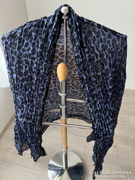 Wrinkled large dark blue scarf, beach towel