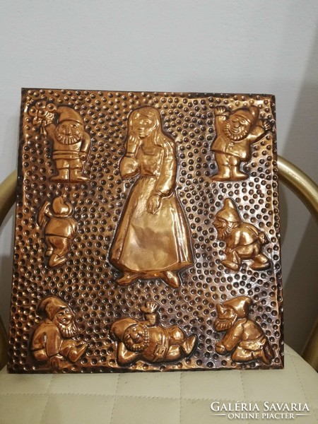 Snow White and the Seven Dwarfs copper plate small sculpture on a wooden base 25 x 25 cm