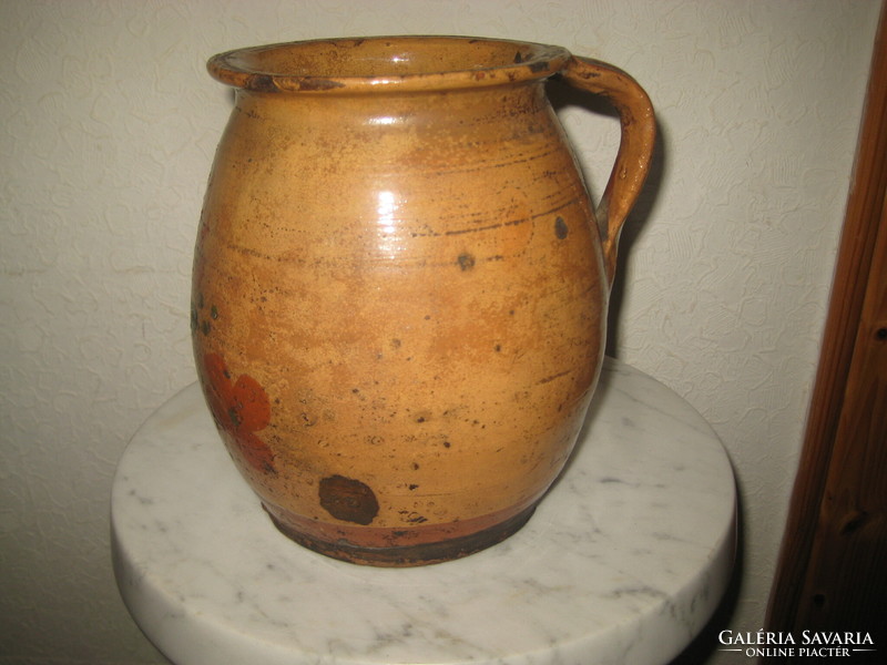 Folk pottery from Baranya, with a flower pattern, about a hundred years old, approx. 22 cm