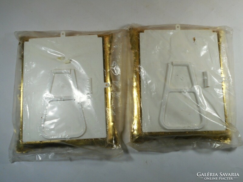 Old retro decorative gilded plastic uni picture frame 2 pcs - dimensions: 9 cm x 14 cm