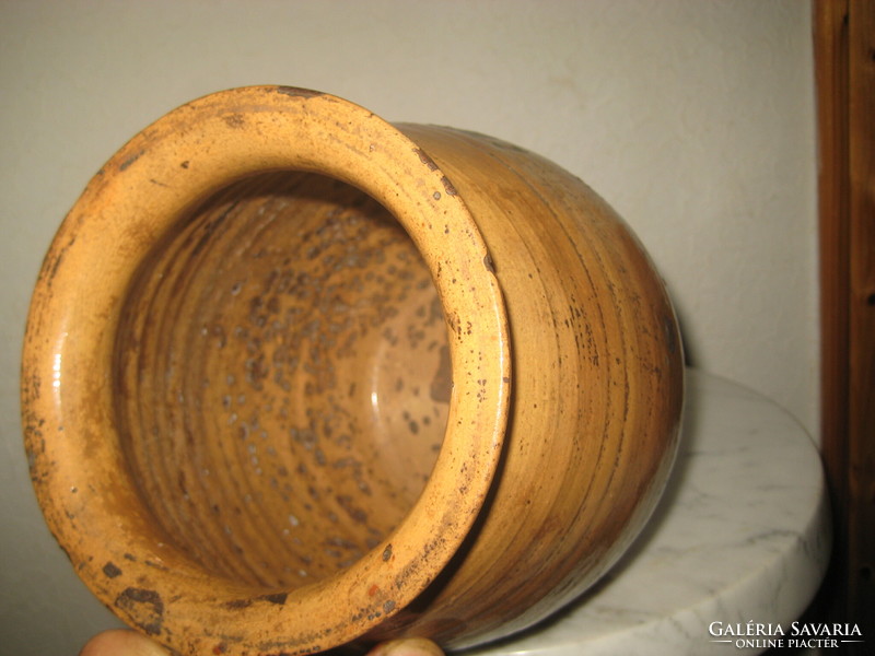 Folk pottery from Baranya, with a flower pattern, about a hundred years old, approx. 22 cm