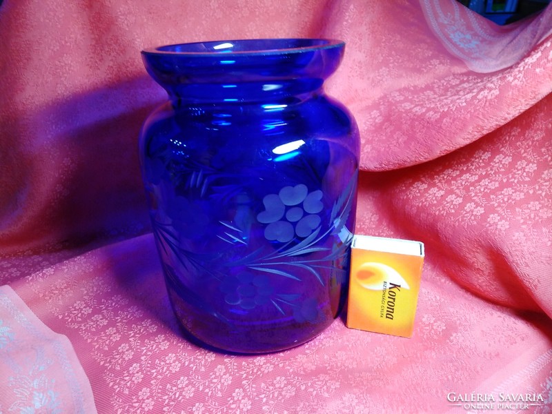 Beautiful thick purple lead crystal, polished glass vase