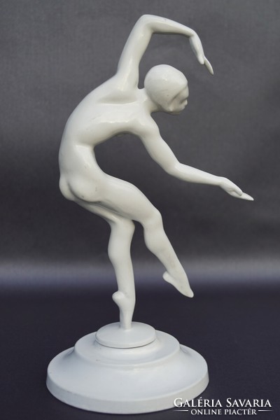 Kerényi Jenő női akt szobor art deco táncosnő festett fémötvözet
