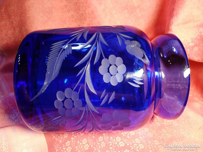 Gyönyörű vastag lila ólomkristály, csiszolt üveg váza
