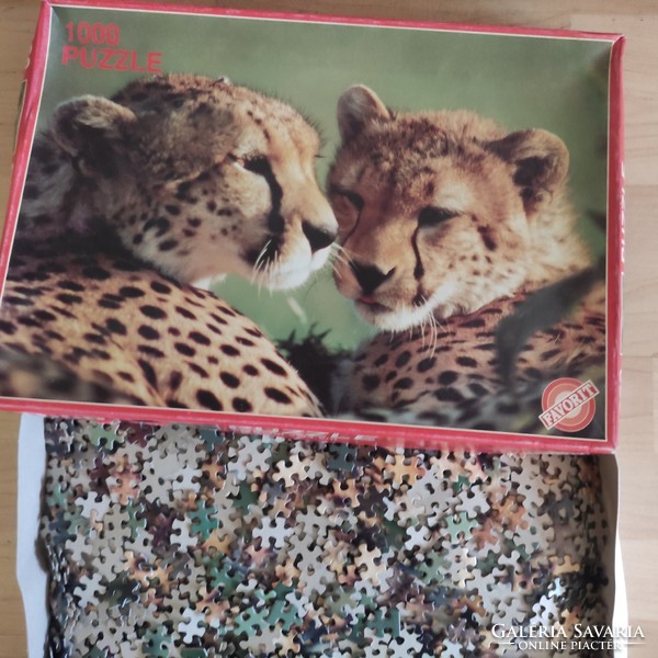 1000 piece puzzle from the 90s, complete!