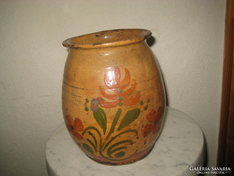 Folk pottery from Baranya, with a flower pattern, about a hundred years old, approx. 22 cm