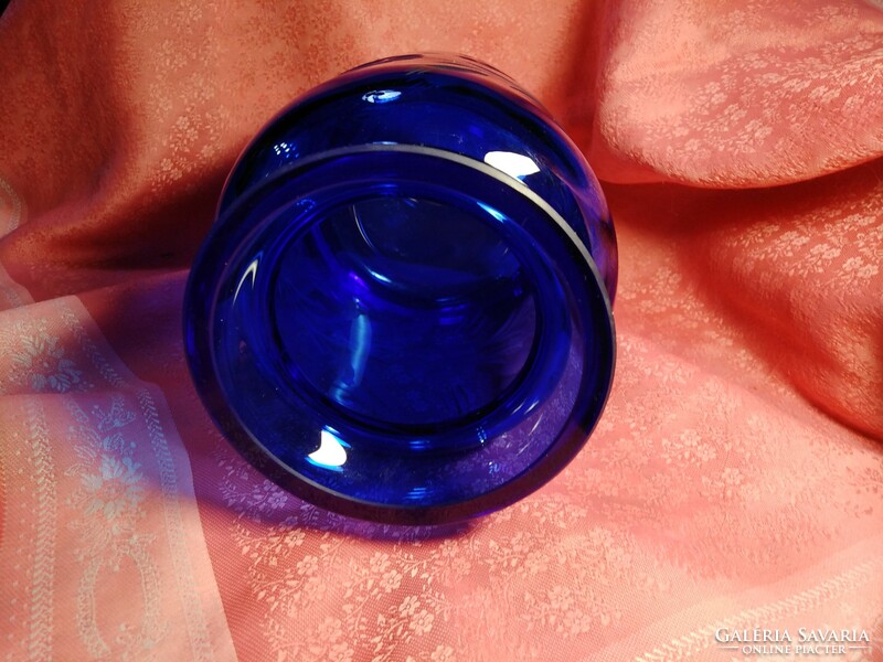 Beautiful thick purple lead crystal, polished glass vase