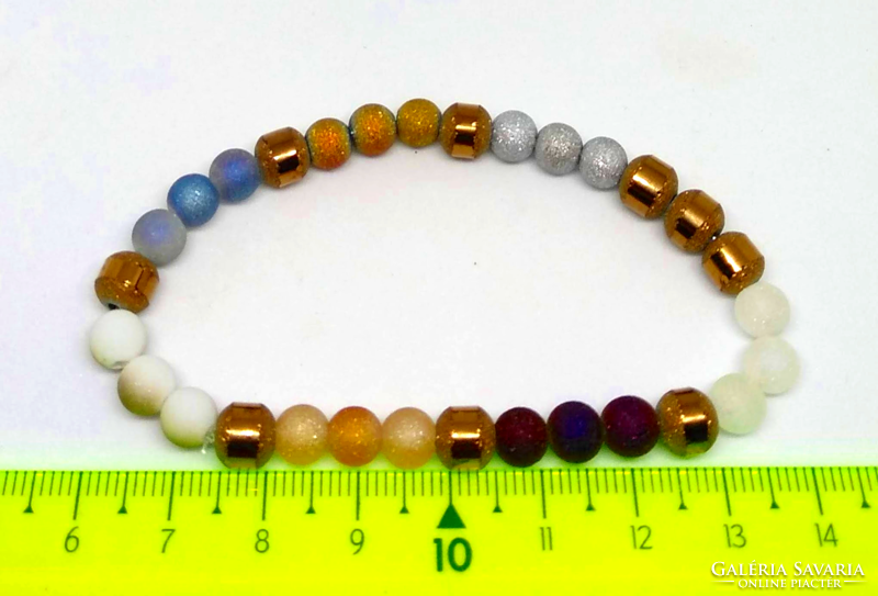 Colored electroplated glass bracelet, made of 6 mm beads
