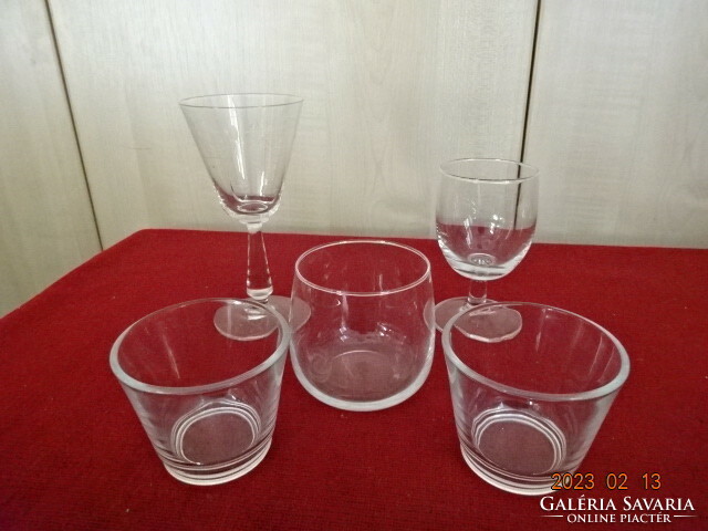 Five different glass glasses in one. Jokai.