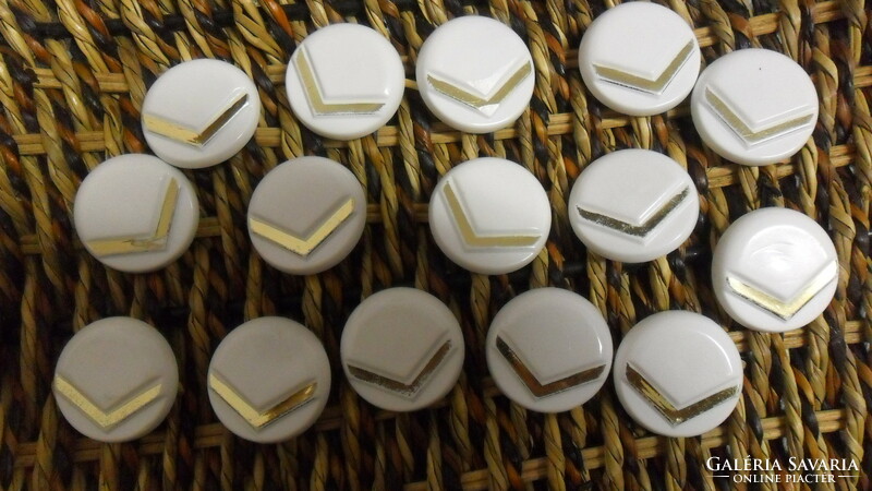 13 white + gold colored buttons, tailoring and sewing for creative purposes. 2.5 Cm. Plastic.