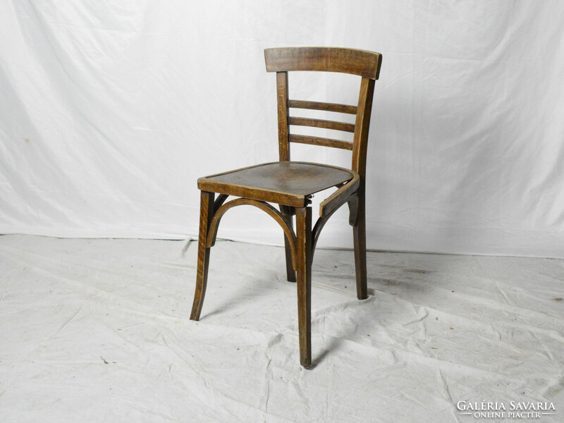 Antique thonet chair (restored)