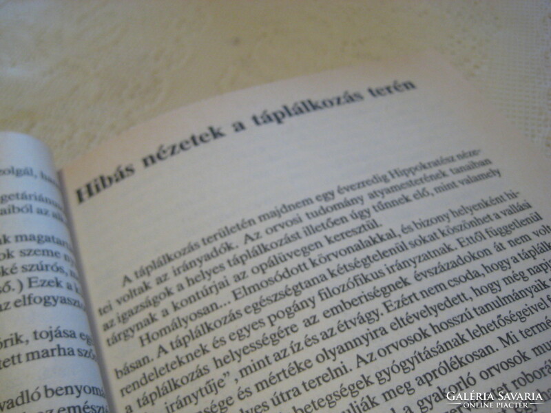 Schirilla György  Vegetárius    könyv  , az író   receptjeivel   1990