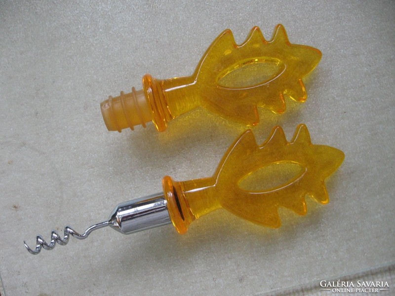 Amber plastic corkscrew and decorative plug