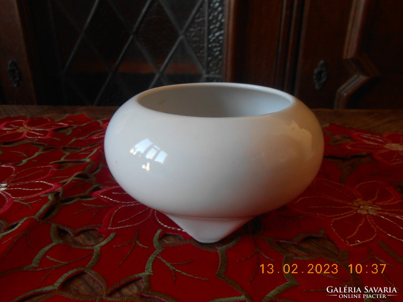 Zsolnay porcelain, Várdeak sugar bowl