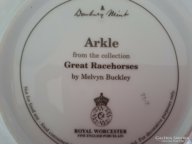 Kapitális Royal Worcester great Racehorses angol vintage csontporcelán dísztányérkollekció ló lovak