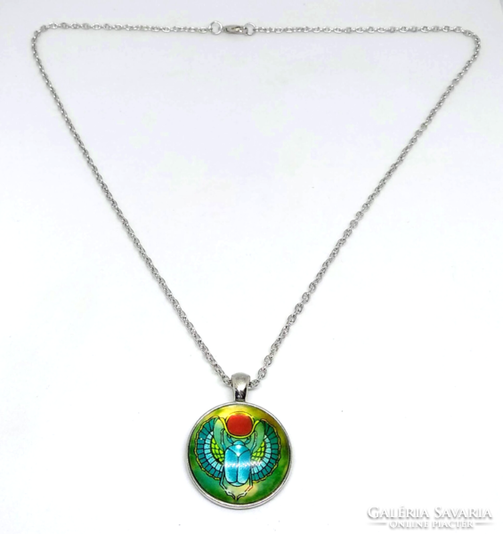 Vintage scarab cabochon amulet necklace 33