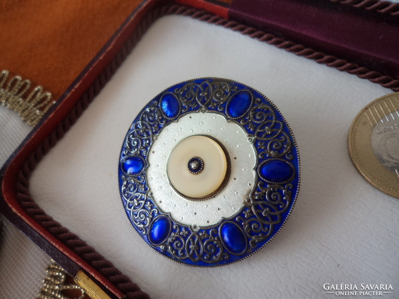 Antique - painted and luster-enamel decorated brooch