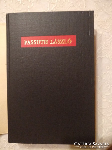 László Passuth: the Lombard castle, lagoons, recommend!