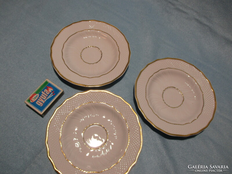 3 Raven House saucers