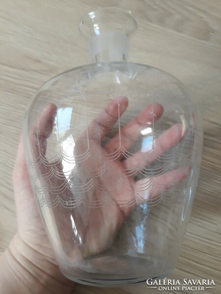 Likőrös üvegpalack (8,5 dl)